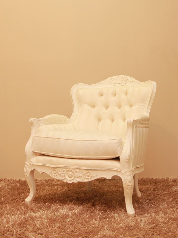 "Louis" Wing Chair
